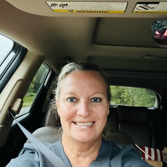 Meet your Posher, Sherri - Picture 6 of 6